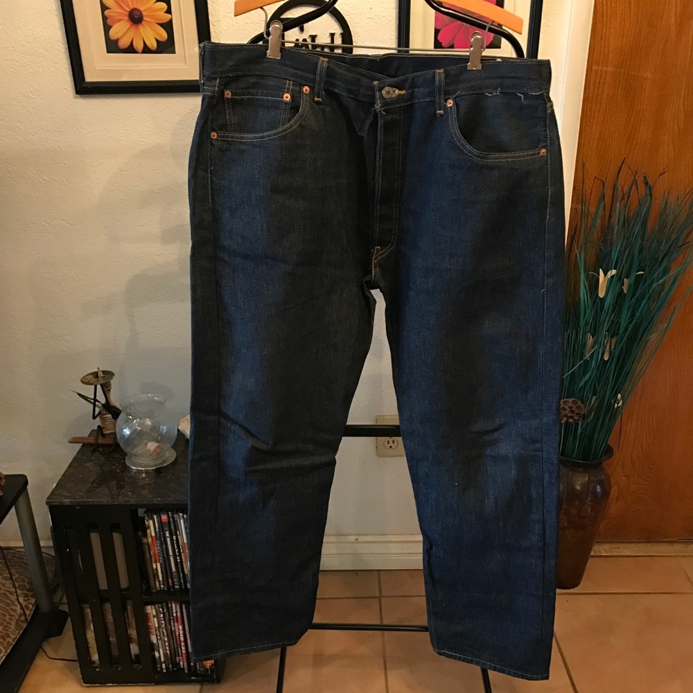 Men's Levi 501 straight fit 40X32 preloved